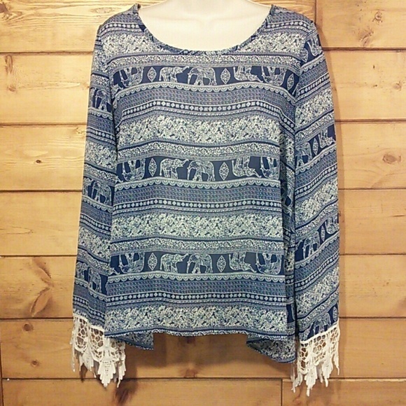 Rue 21 | Sheer Split Back Elephant Print Top M - Picture 1 of 3